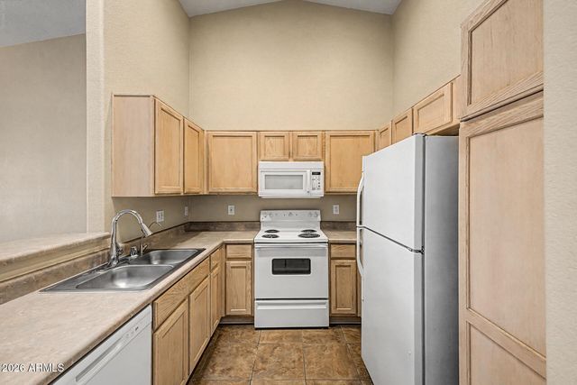 1406 W EMERALD Avenue 121, Mesa, AZ 85202