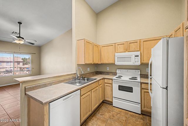 1406 W EMERALD Avenue 121, Mesa, AZ 85202