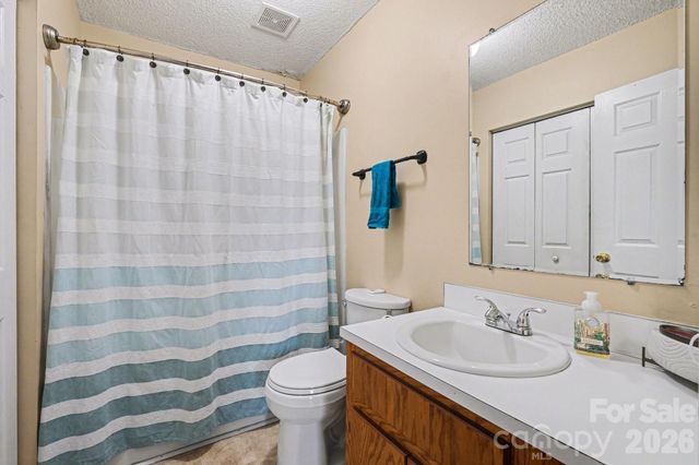 105 Chadwick Circle, Dallas, NC 28034