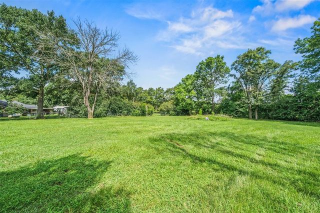 28 Cauthen Drive, Huntsville, TX 77320