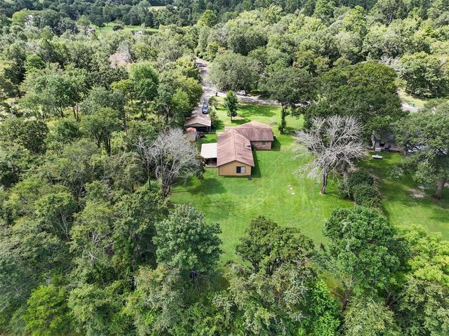 28 Cauthen Drive, Huntsville, TX 77320