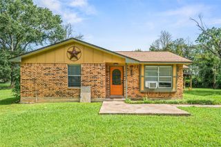 28 Cauthen Drive, Huntsville, TX 77320