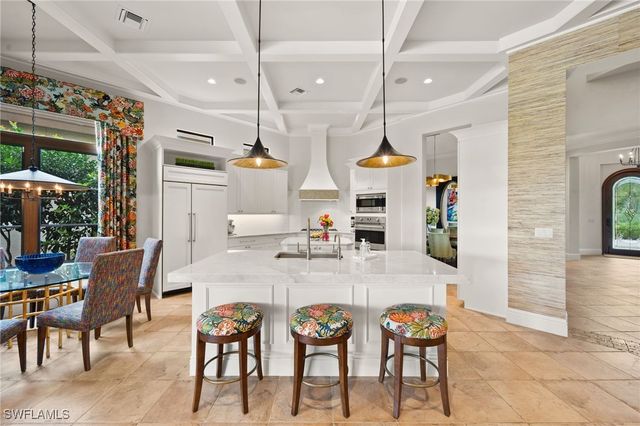 28696 La Caille DR, Naples, FL 34119