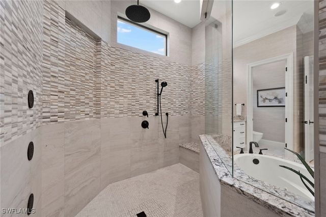 28696 La Caille DR, Naples, FL 34119