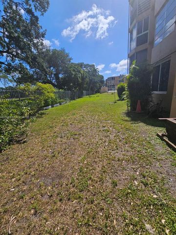 1301 NE 191st Street F103, Miami, FL 33179