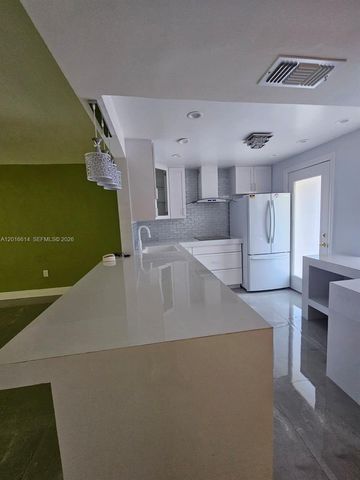 1301 NE 191st Street F103, Miami, FL 33179