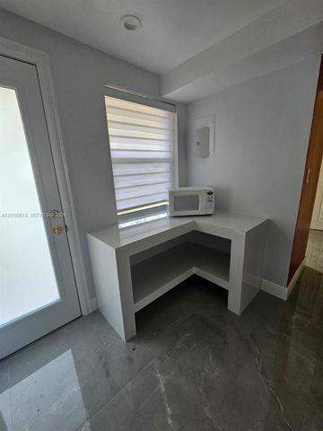 1301 NE 191st Street F103, Miami, FL 33179