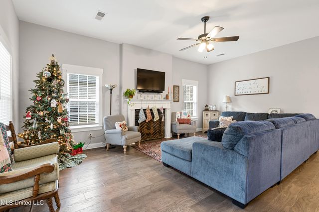 1143 Pettigrew Drive, Hernando, MS 38632