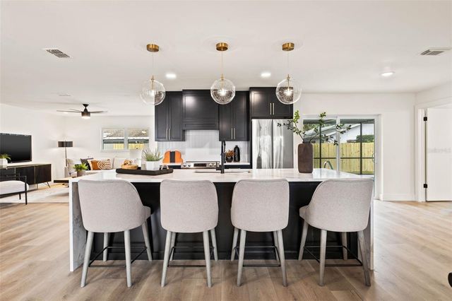 11876 MARLA LANE, Seminole, FL 33772