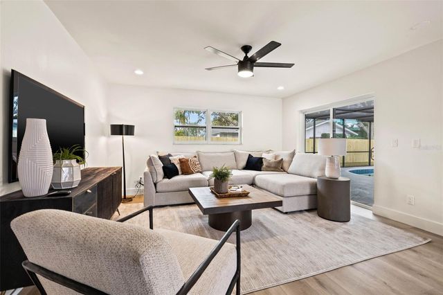 11876 MARLA LANE, Seminole, FL 33772