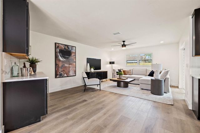 11876 MARLA LANE, Seminole, FL 33772