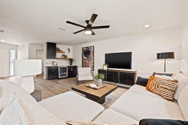 11876 MARLA LANE, Seminole, FL 33772