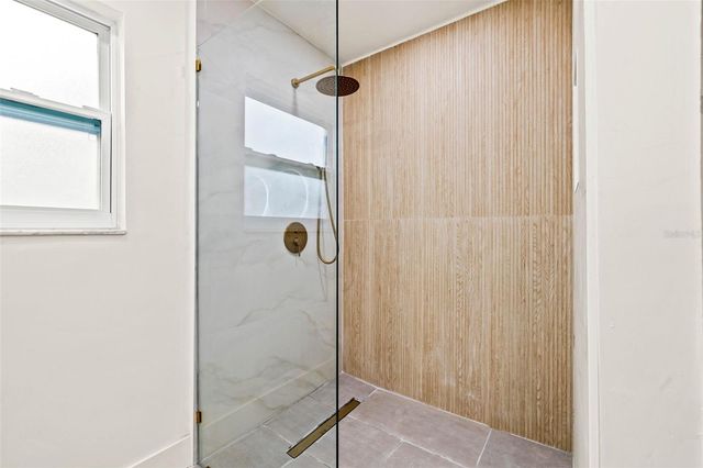 11876 MARLA LANE, Seminole, FL 33772