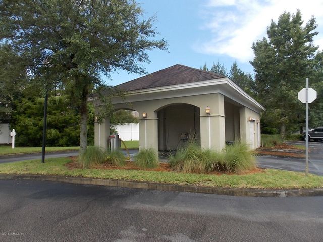 8290 GATE Parkway W 717, Jacksonville, FL 32216