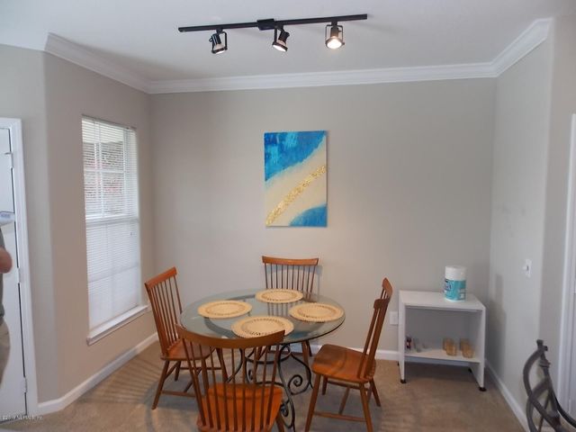 8290 GATE Parkway W 717, Jacksonville, FL 32216