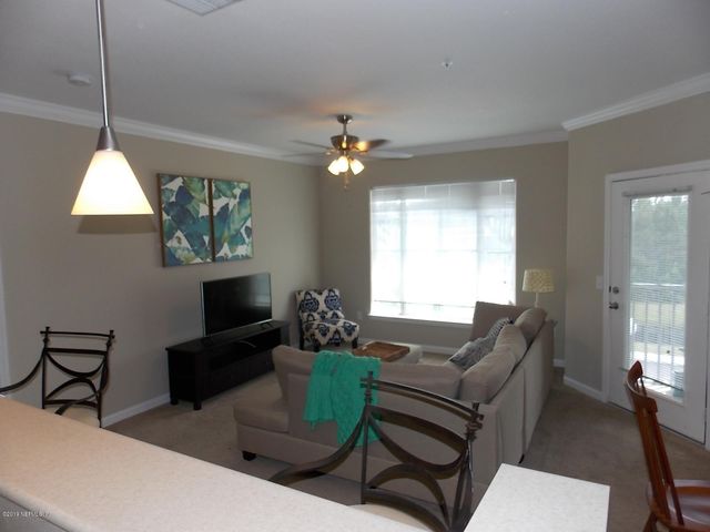 8290 GATE Parkway W 717, Jacksonville, FL 32216