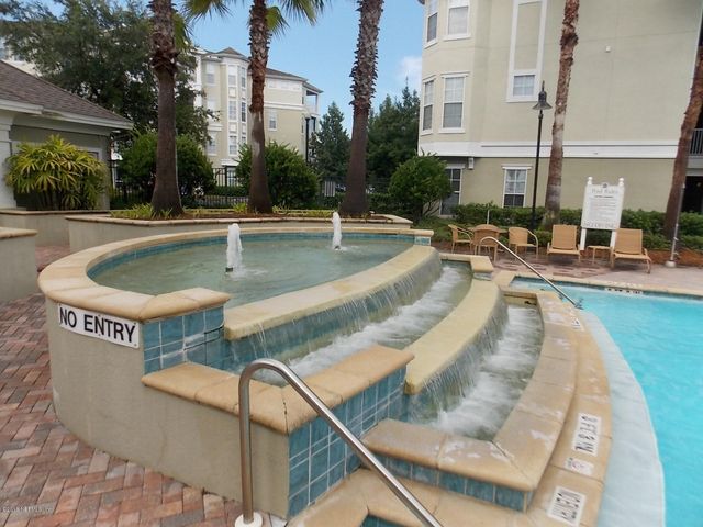 8290 GATE Parkway W 717, Jacksonville, FL 32216