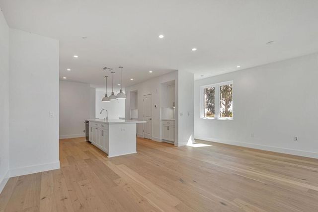 2863 Josephine Lane, Palo Alto, CA 94303