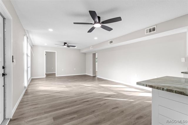 1304 NE 5th Avenue, Crystal River, FL 34428