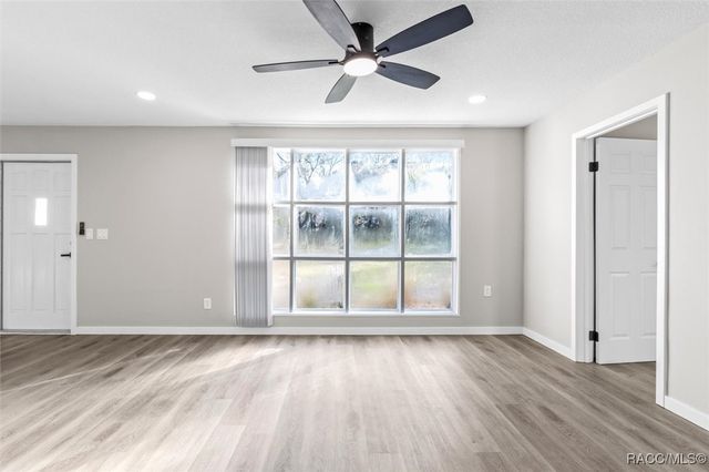 1304 NE 5th Avenue, Crystal River, FL 34428