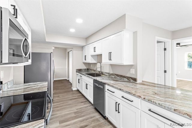 1304 NE 5th Avenue, Crystal River, FL 34428