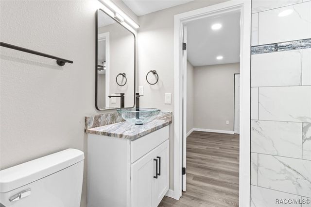 1304 NE 5th Avenue, Crystal River, FL 34428