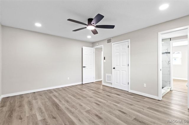 1304 NE 5th Avenue, Crystal River, FL 34428
