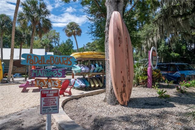 1304 NE 5th Avenue, Crystal River, FL 34428