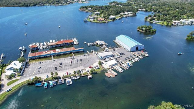 1304 NE 5th Avenue, Crystal River, FL 34428