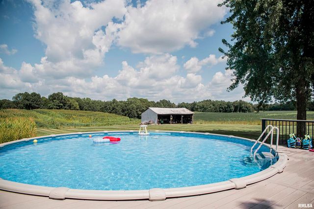 1737 N 2250th Place, Mendon, IL 62351