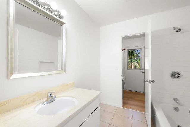 527 La Sombra Drive, El Cajon, CA 92020