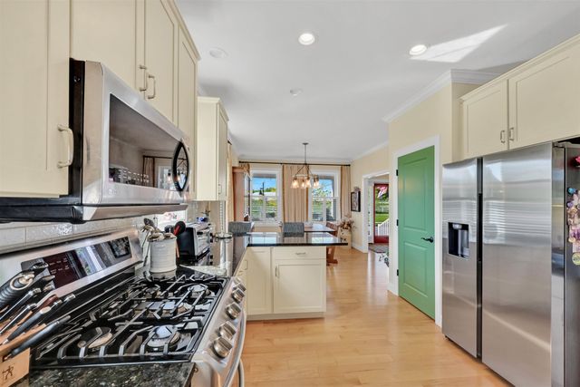 86 N Jefferson Road, South Burlington, VT 05403