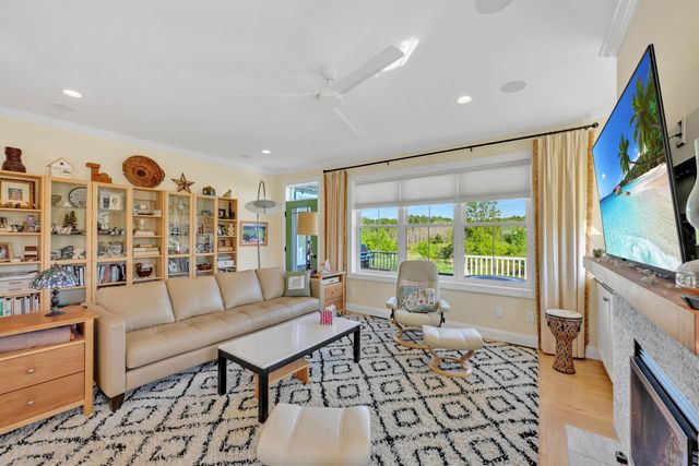 86 N Jefferson Road, South Burlington, VT 05403