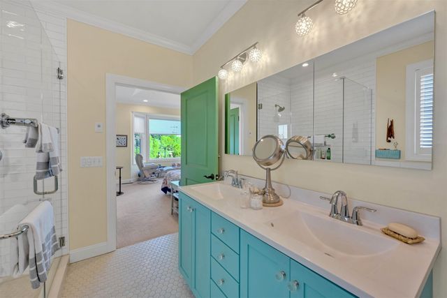 86 N Jefferson Road, South Burlington, VT 05403