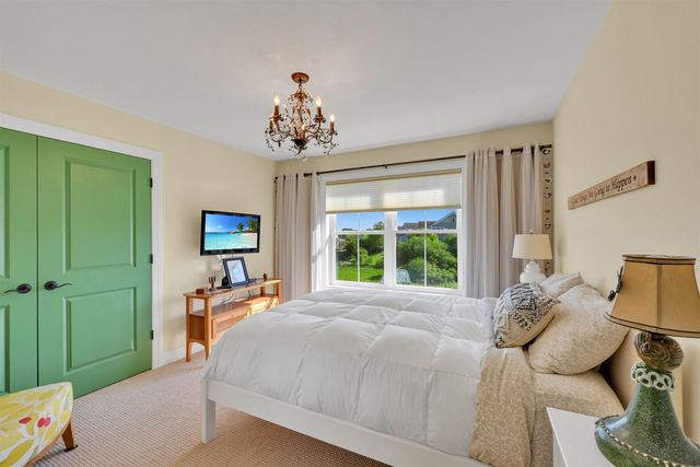 86 N Jefferson Road, South Burlington, VT 05403