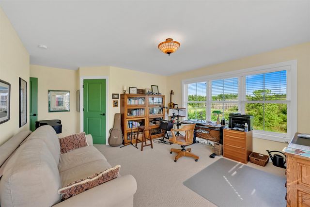 86 N Jefferson Road, South Burlington, VT 05403