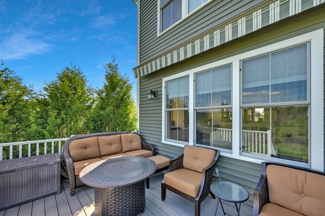 86 N Jefferson Road, South Burlington, VT 05403