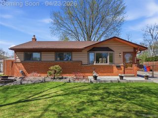 33143 Vista Way, Fraser, MI 48026