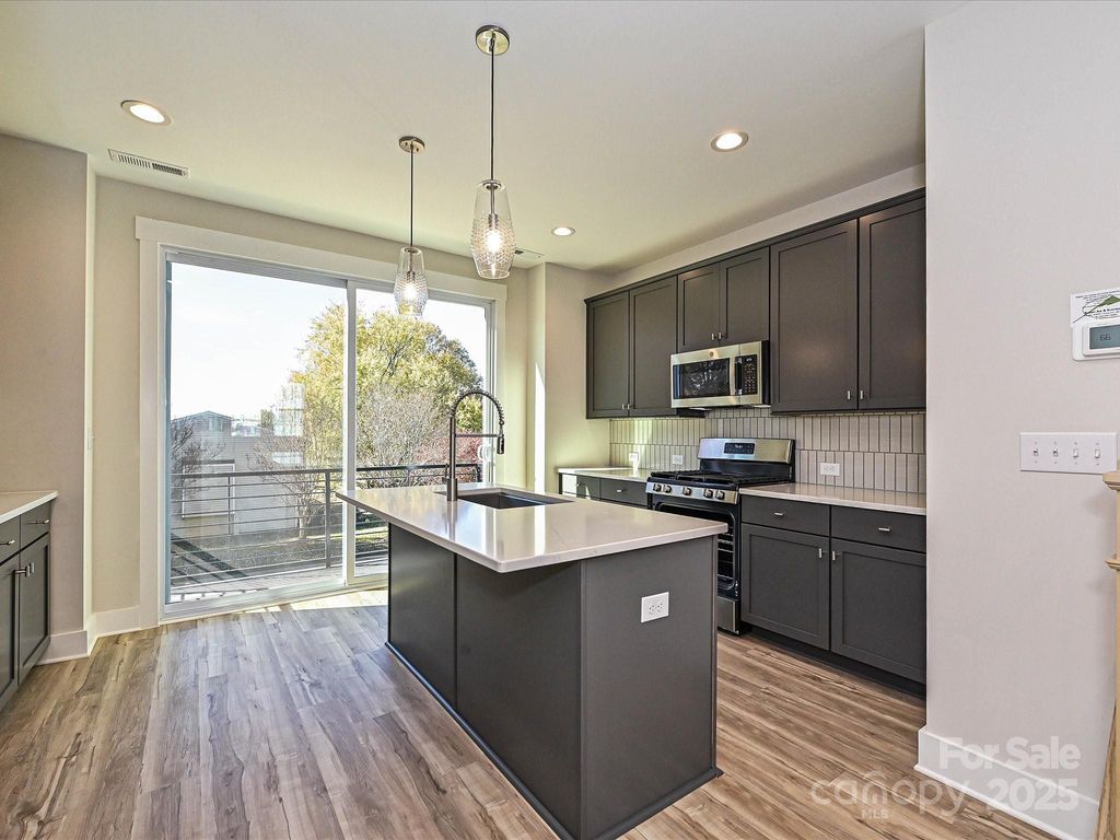 916 Callahan Street EQX1666, Charlotte, NC 28206