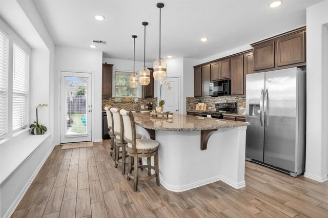 118 Emory Birch Drive, Montgomery, TX 77316