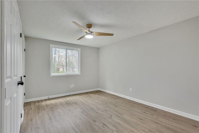3394 Dearwood Drive SW, Lilburn, GA 30047
