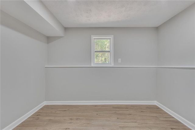 3394 Dearwood Drive SW, Lilburn, GA 30047