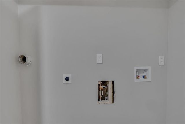 3394 Dearwood Drive SW, Lilburn, GA 30047