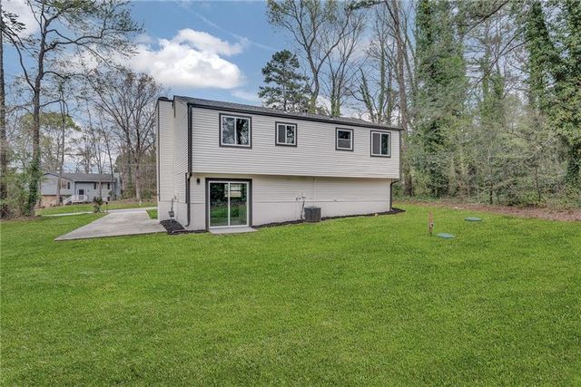 3394 Dearwood Drive SW, Lilburn, GA 30047