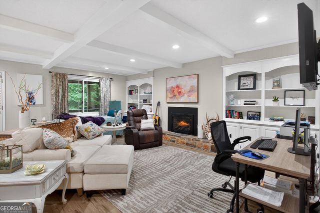 103 Pineneedle Drive, Westminster, SC 29693