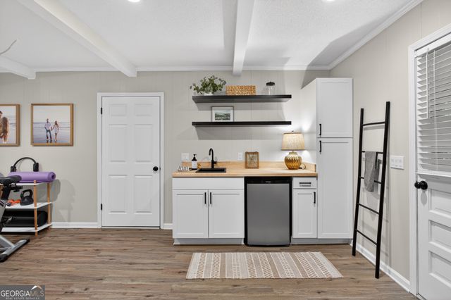 103 Pineneedle Drive, Westminster, SC 29693