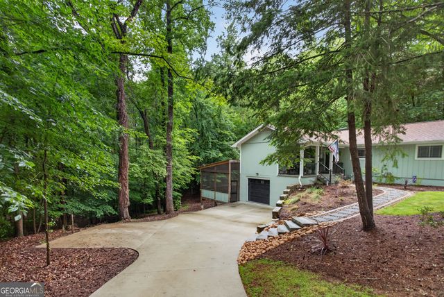 103 Pineneedle Drive, Westminster, SC 29693