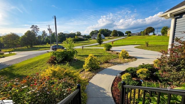 52 Montgomery Road, Lyman, SC 29365
