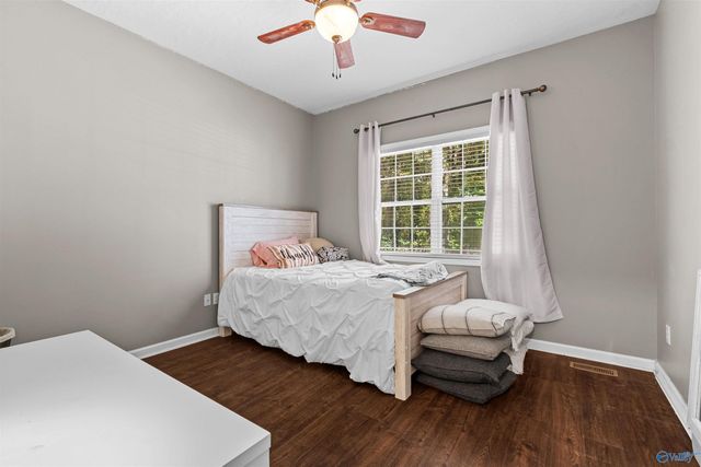 2438 Barnes Drive, Hokes Bluff, AL 35903