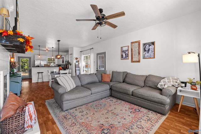 2438 Barnes Drive, Hokes Bluff, AL 35903